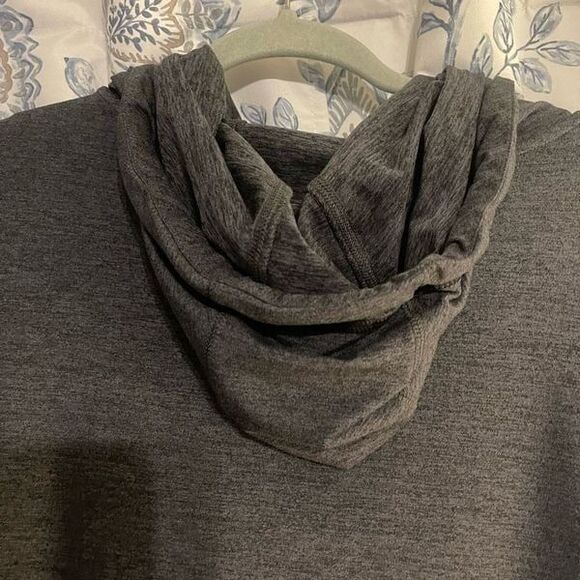 OGIO Ladies ENDURANCE Force Hoodie - Size L - Lightweight & Performance-Ready” - Picture 2 of 8